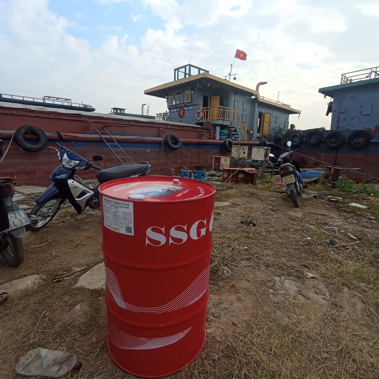 NHỚT ĐỘNG CƠ 20W50  TỐT NHẤT,  CHO TÀU THỦY VẬN TẢI BIỂN