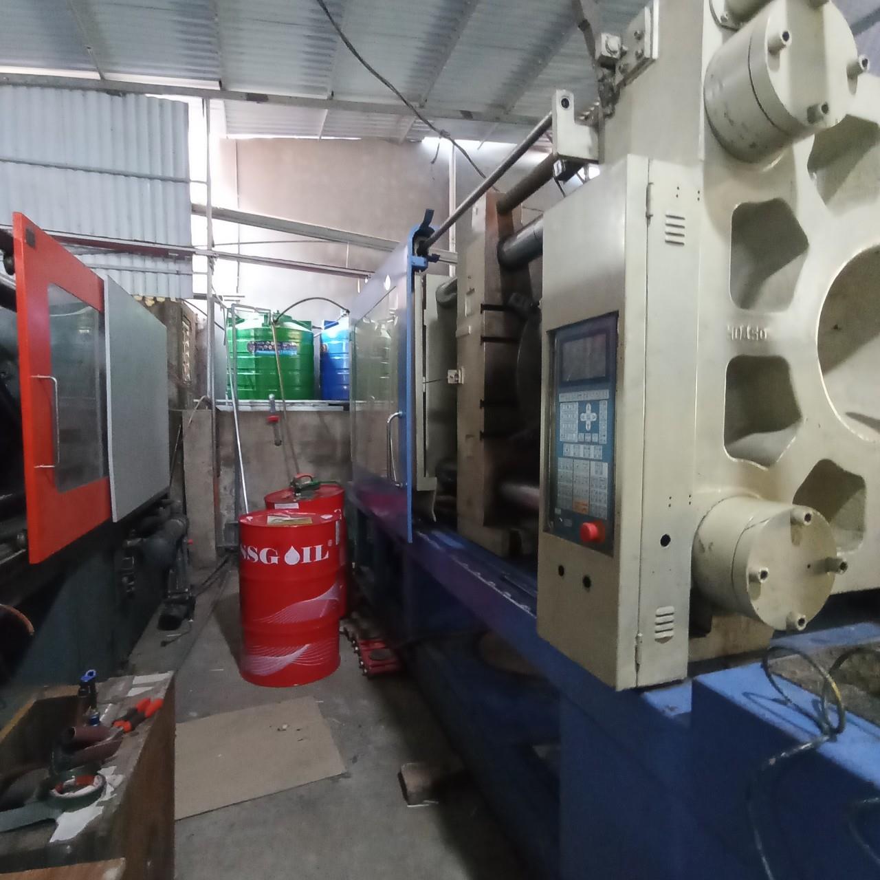 DẦU THỦY LỰC CHO MÁY ÉP NHỰA